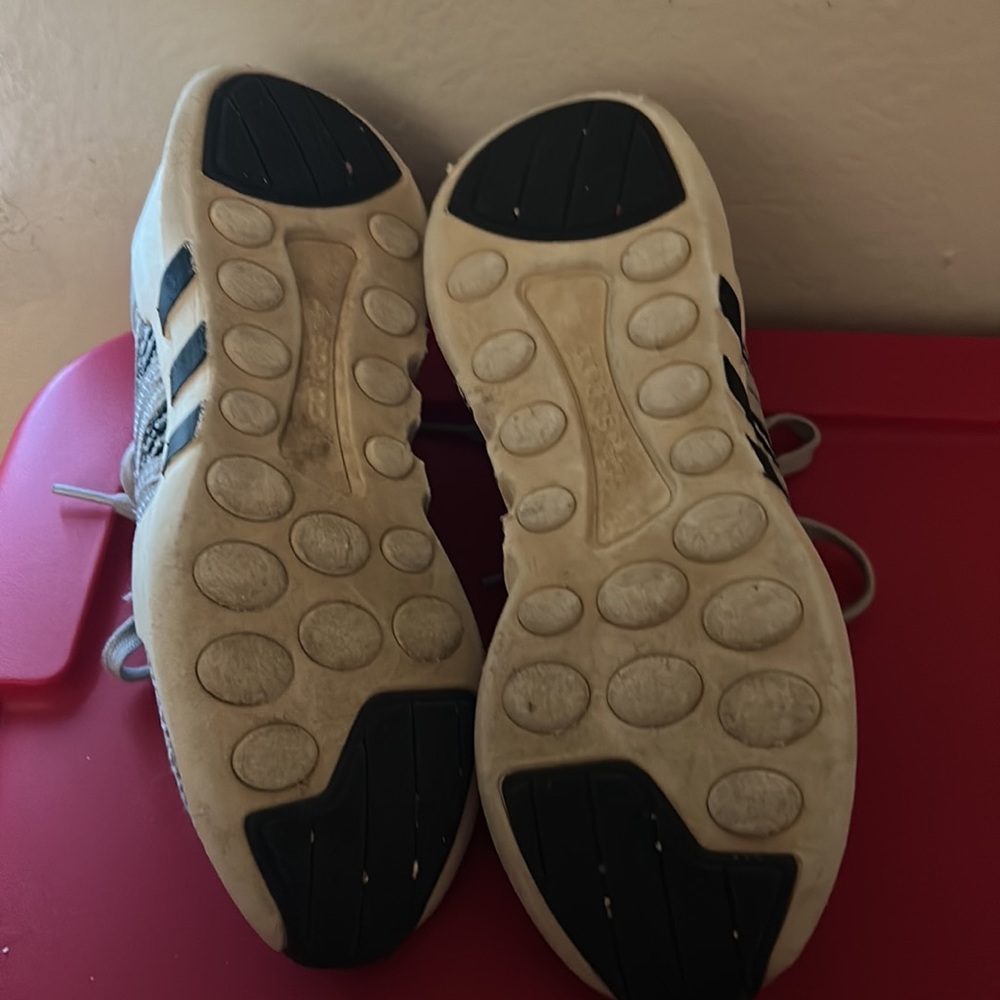 Adidas - Picture 4 of 4